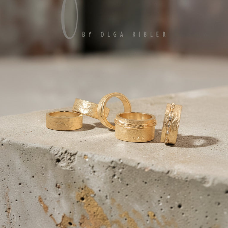 Alavissa Ring mit Topas Steinen 8 mm