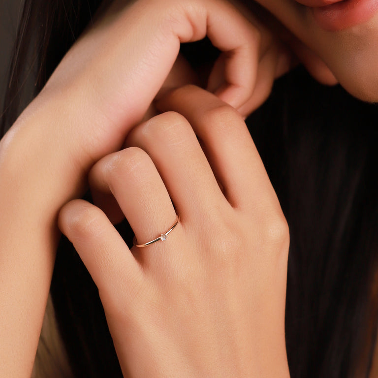 Engagement Ring BRIANA mit Mondstein 2mm