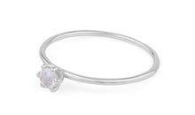 Ring  MINI BRIANA  mit Mondstein 3mm