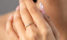 Ring BUBBLE 2 mm mit Topas und Diamant 3 mm