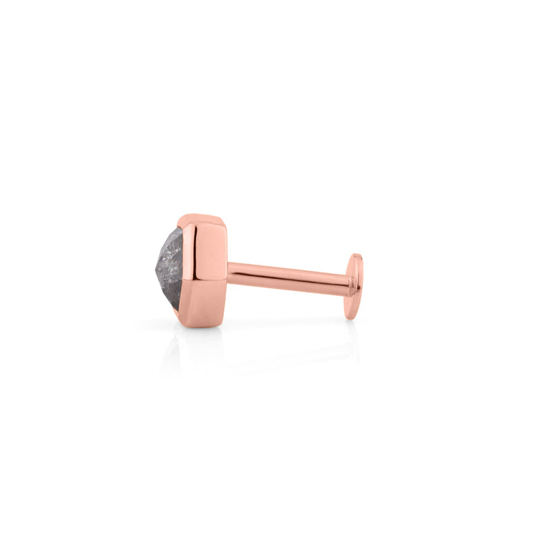 Piercing mit Salt and Pepper Diamant – Einzigartiges Unikat