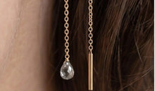18 Karat Gold Kettenohrringe mit grauem Tropfen-Diamant