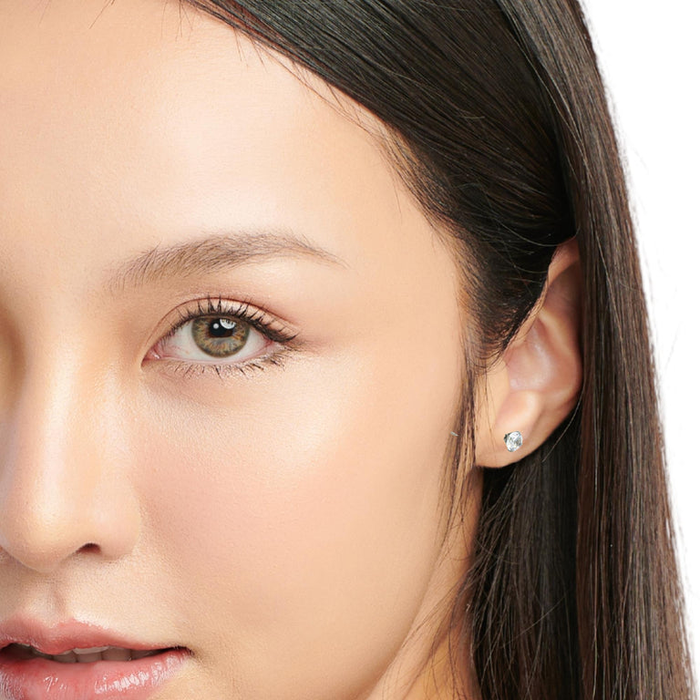 Antiallergene Edelstahl Ohrstecker mit 5 mm Zirkonia