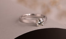 Verlobungs Ring Vanessa mit Diamant
