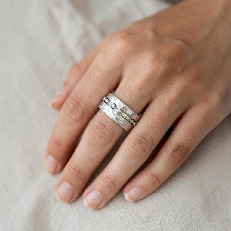 SARIYA ALVAR Ring mit Diamanten