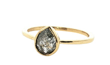 Unikate Ring Gelb 9 Karat Gold mit Salt & Pepper Diamant