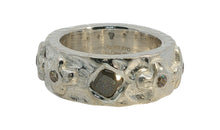 Salt und Pepper Diamond Ring