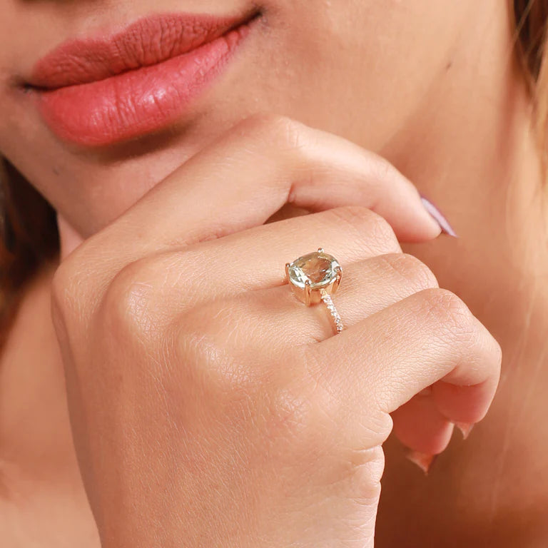 Ring ELLA mit grünem Amethyst und Diamanten