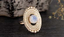 Ring NYALIA mit Mondstein