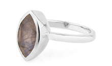 Ring INGE NAVETTE mit Labradorit