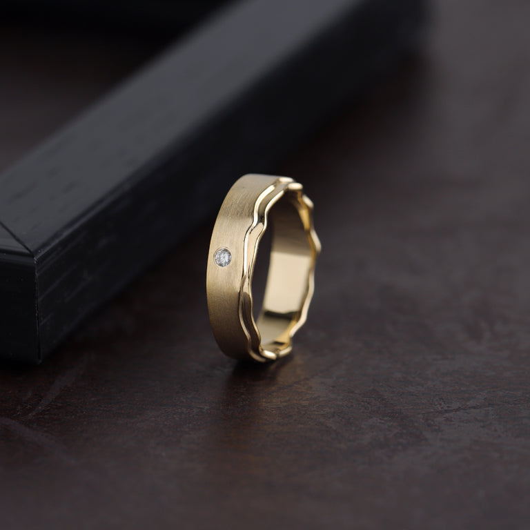 Ring ELLINE 5mm mit Diamant