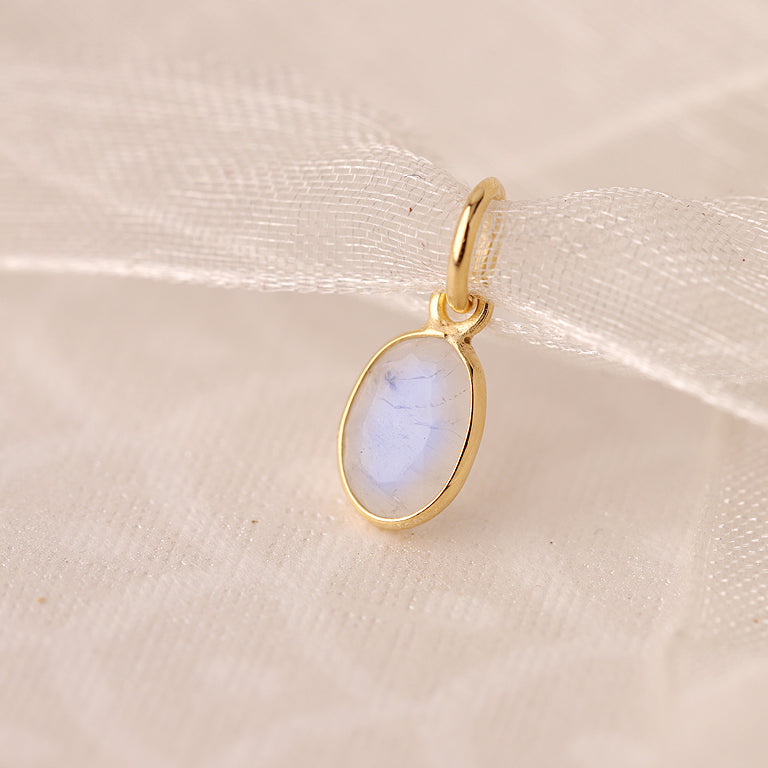 Anhänger  ADELINA mit Mondstein 5X7mm oval