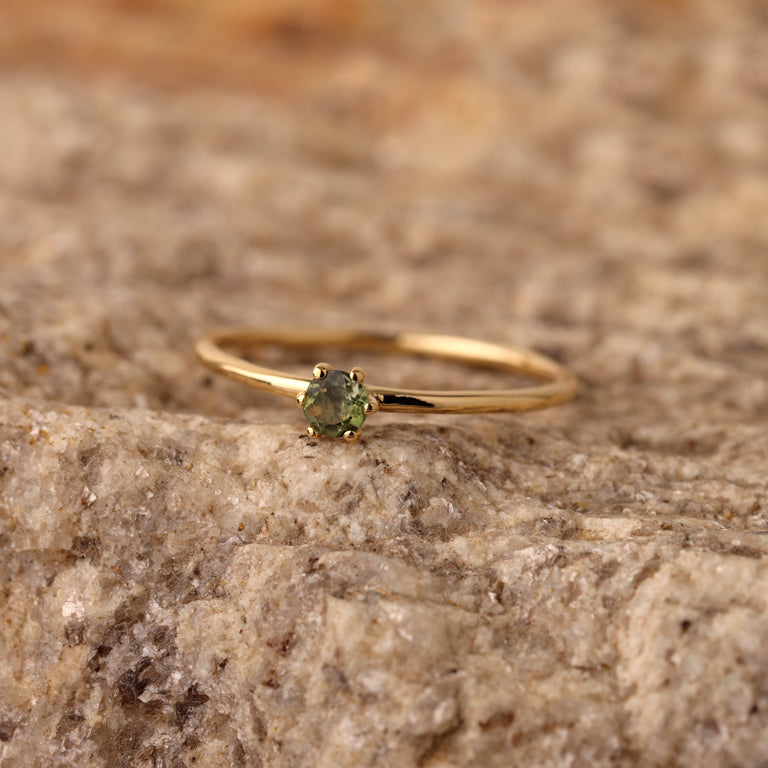 Ring  MINI BRIANA  mit grünem Turmalin 3mm