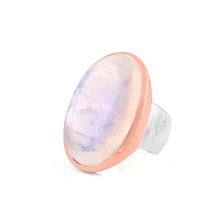 Ring NANDINI mit Mondstein