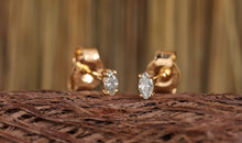 Ohrstecker NAVETTE  mit  Diamanten 18k Gelbgold