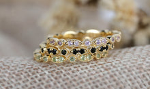 Ring SARIYA mit Spinel