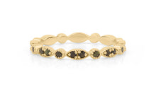 Ring SARIYA mit Spinel
