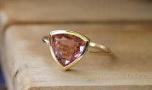 Unikate Ring mit Rosaturmalin 18k Gold