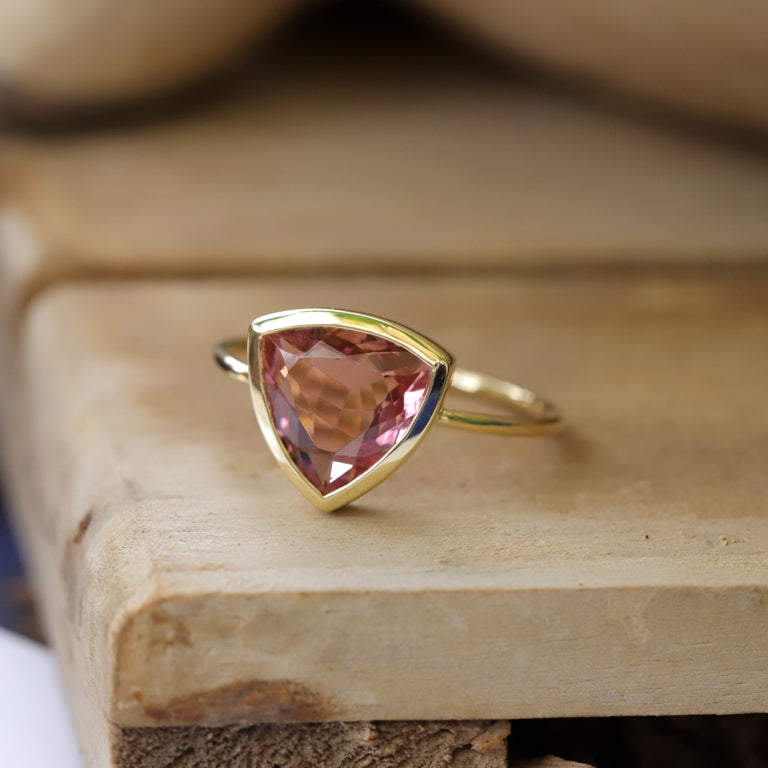 Unikate Ring mit Rosaturmalin 18k Gold